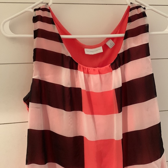 New York and Company Patterned Tank - Picture 3 of 5
